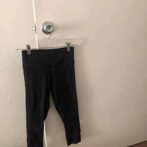 Lululemon Leggings (Crop)